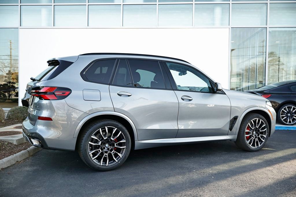 New 2026 BMW X5 xDrive40i w/ M Sport Package image 7