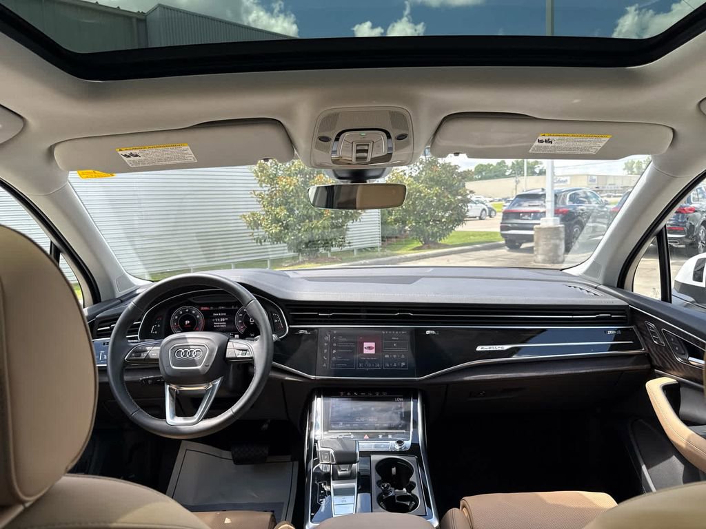 Used 2025 Audi Q7 3.0T Prestige image 31