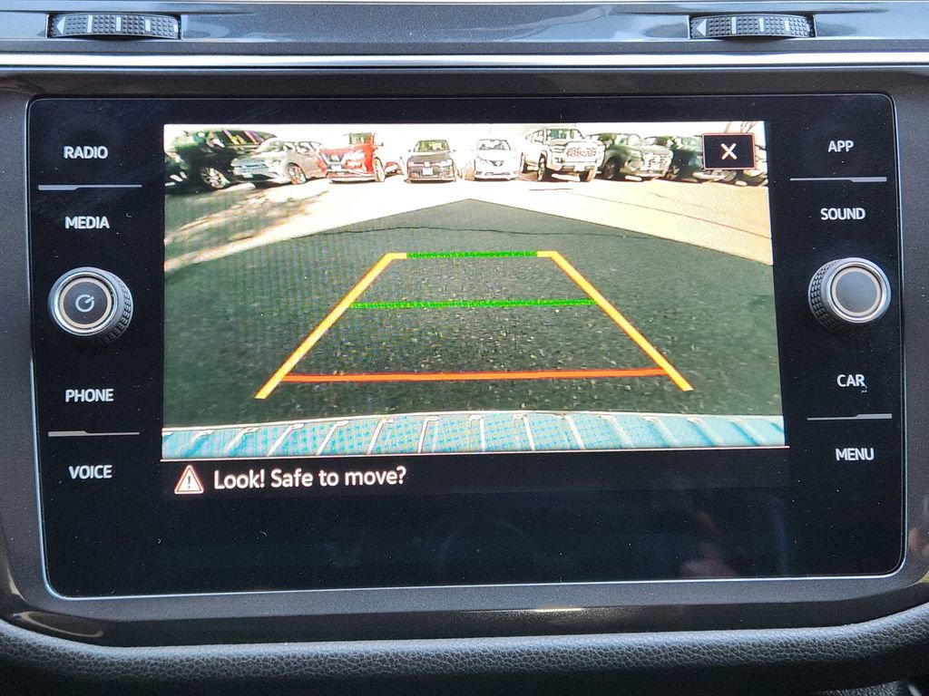 Certified 2023 Volkswagen Tiguan SE image 22