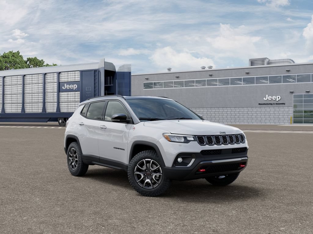 New 2026 Jeep Compass Trailhawk w/ Sun, Sound & Navigation Group AWD/4WD image 5