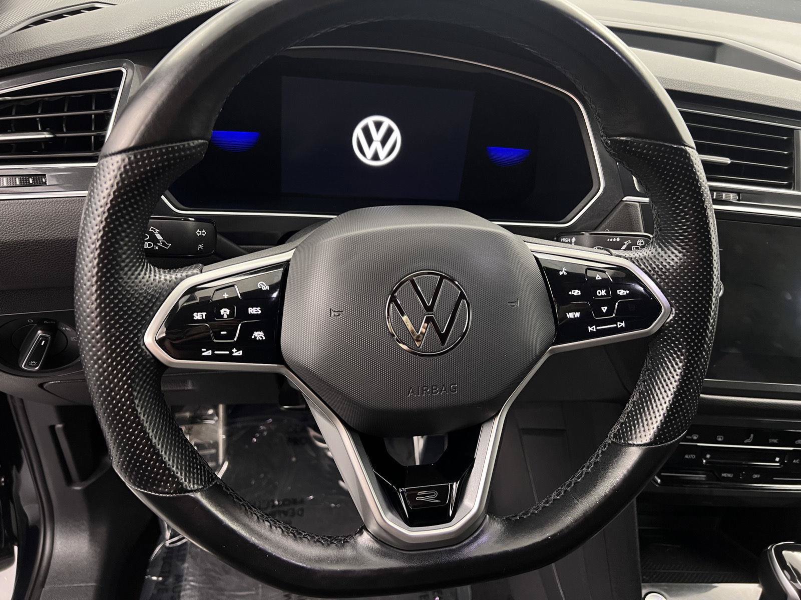 Used 2022 Volkswagen Tiguan SE R-Line FWD image 6