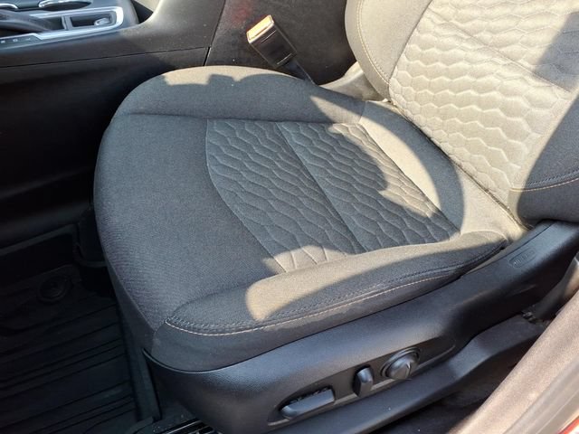 Used 2019 Chevrolet Equinox LT w/ Sun & Navigation Package FWD image 20