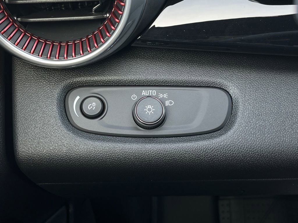 New 2026 Chevrolet Trax RS w/ Driver Confidence Package FWD image 23