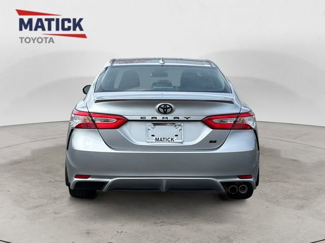 Used 2020 Toyota Camry SE w/ Convenience Package FWD image 6