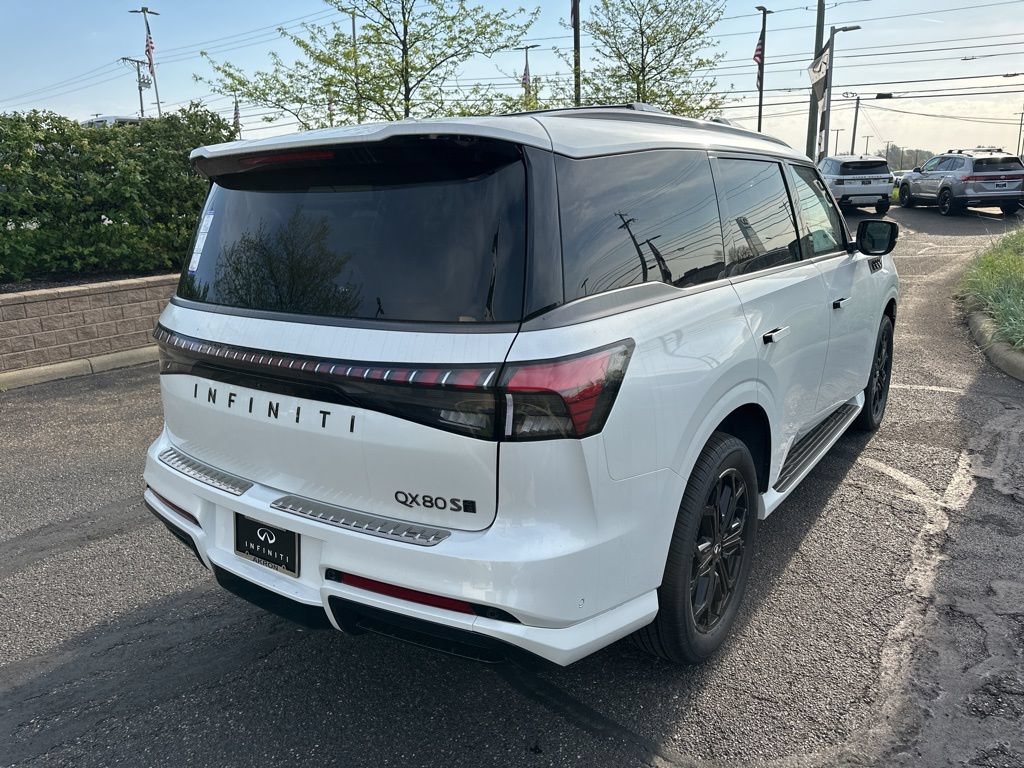 Certified 2026 INFINITI QX80 4WD w/ Sport Exterior Package image 5