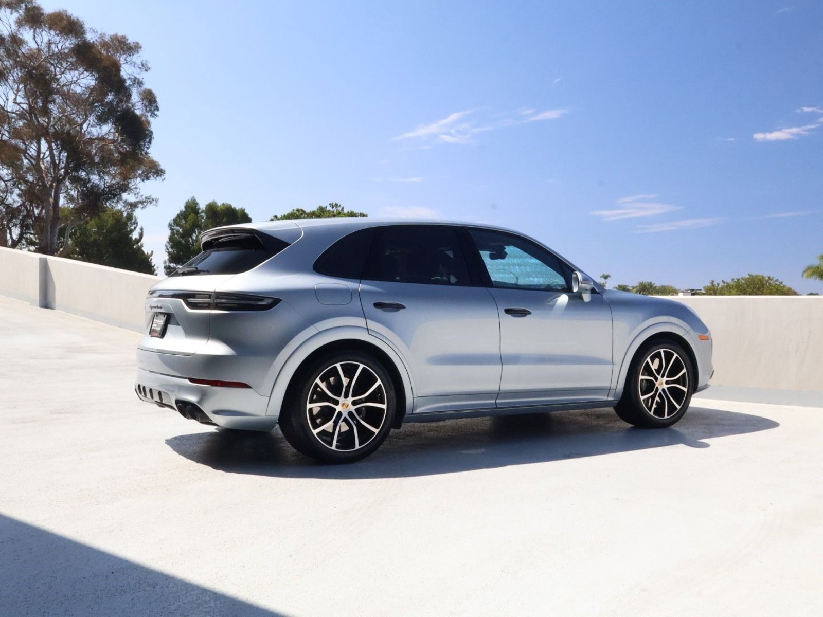 Certified 2023 Porsche Cayenne Turbo AWD/4WD image 8