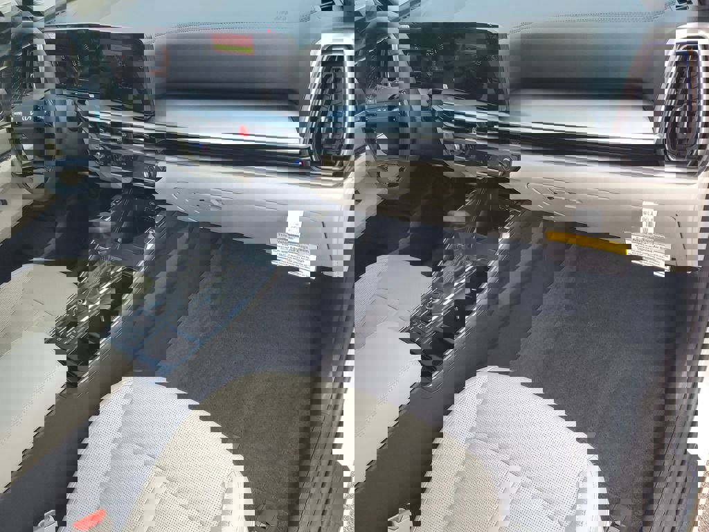 New 2026 Kia Sorento S w/ S Panoramic Sunroof Package image 11