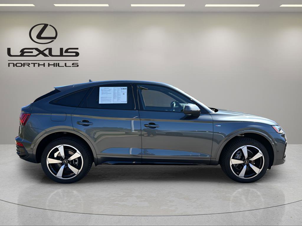 Used 2022 Audi Q5 2.0T Prestige w/ Prestige Package image 5