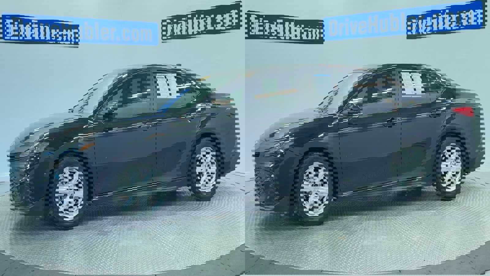 Used 2025 Toyota Camry SE w/ Convenience Package image 4