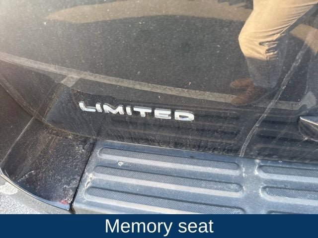 Used 2016 Ford Expedition Limited image 13