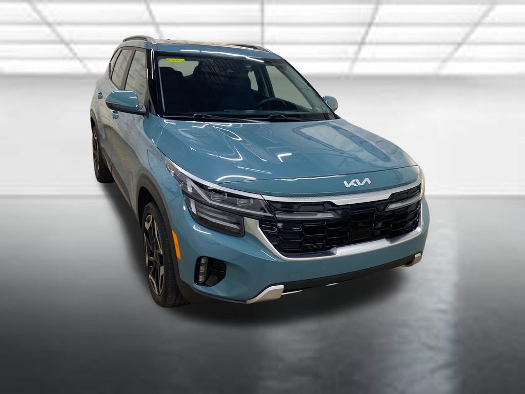 Used 2024 Kia Seltos SX w/ SX Sunroof Package AWD/4WD image 2