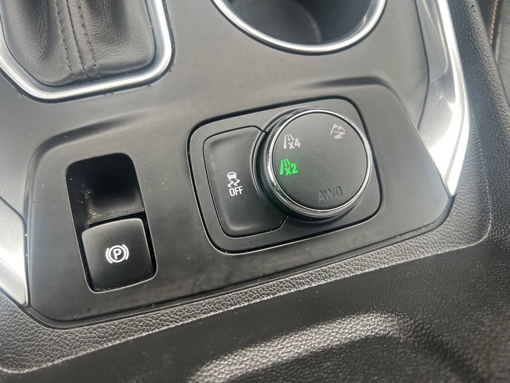 Used 2020 Chevrolet Traverse LT w/ LT Premium Package image 25