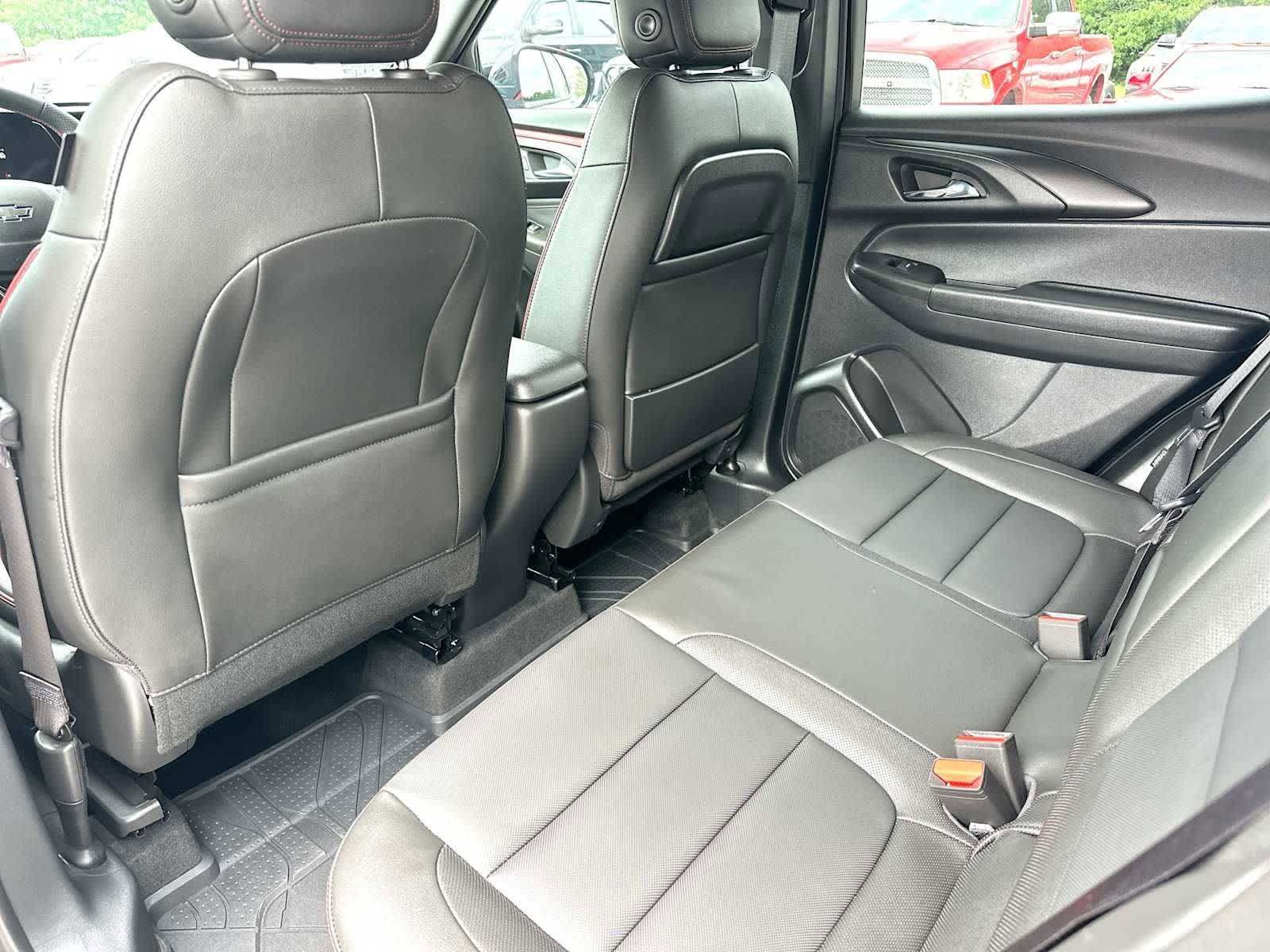Used 2026 Chevrolet TrailBlazer RS w/ Driver Confidence Package FWD image 24