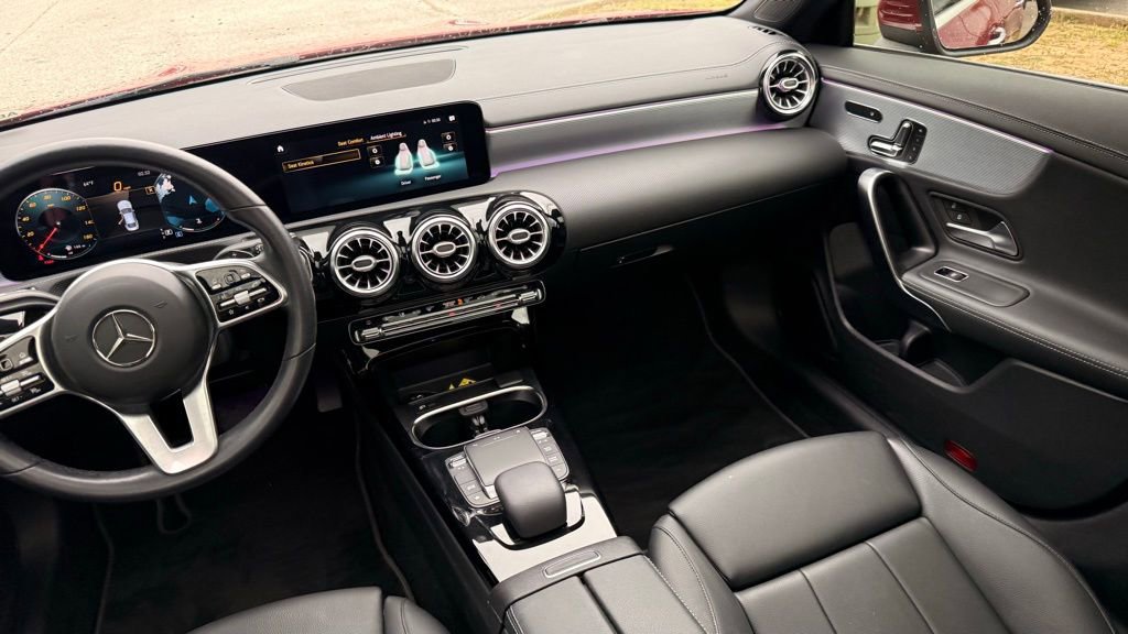 Used 2021 Mercedes-Benz CLA 250 w/ Premium Package image 25