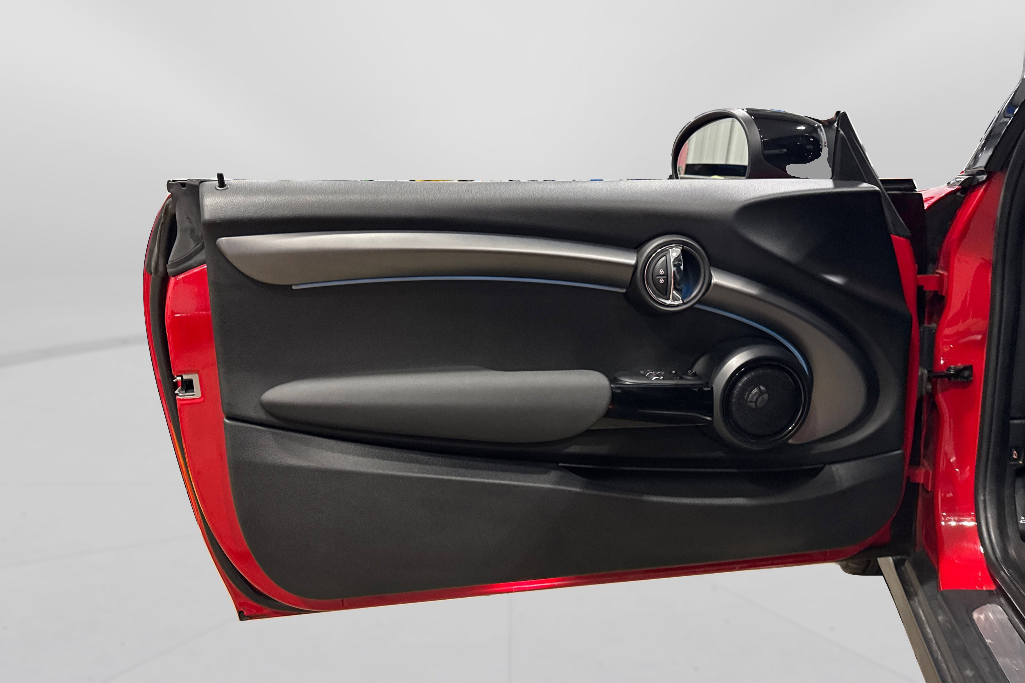 Used 2024 MINI Cooper SE image 15