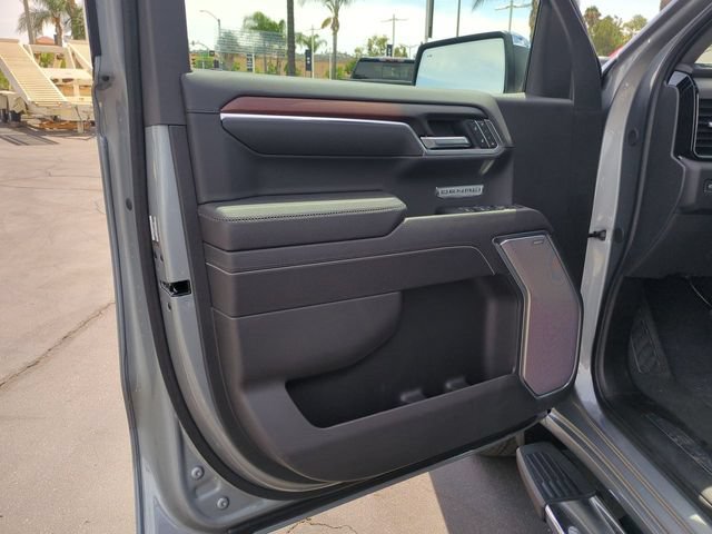 New 2026 GMC Sierra 1500 Denali w/ LPO, Black Badging Package AWD/4WD image 23