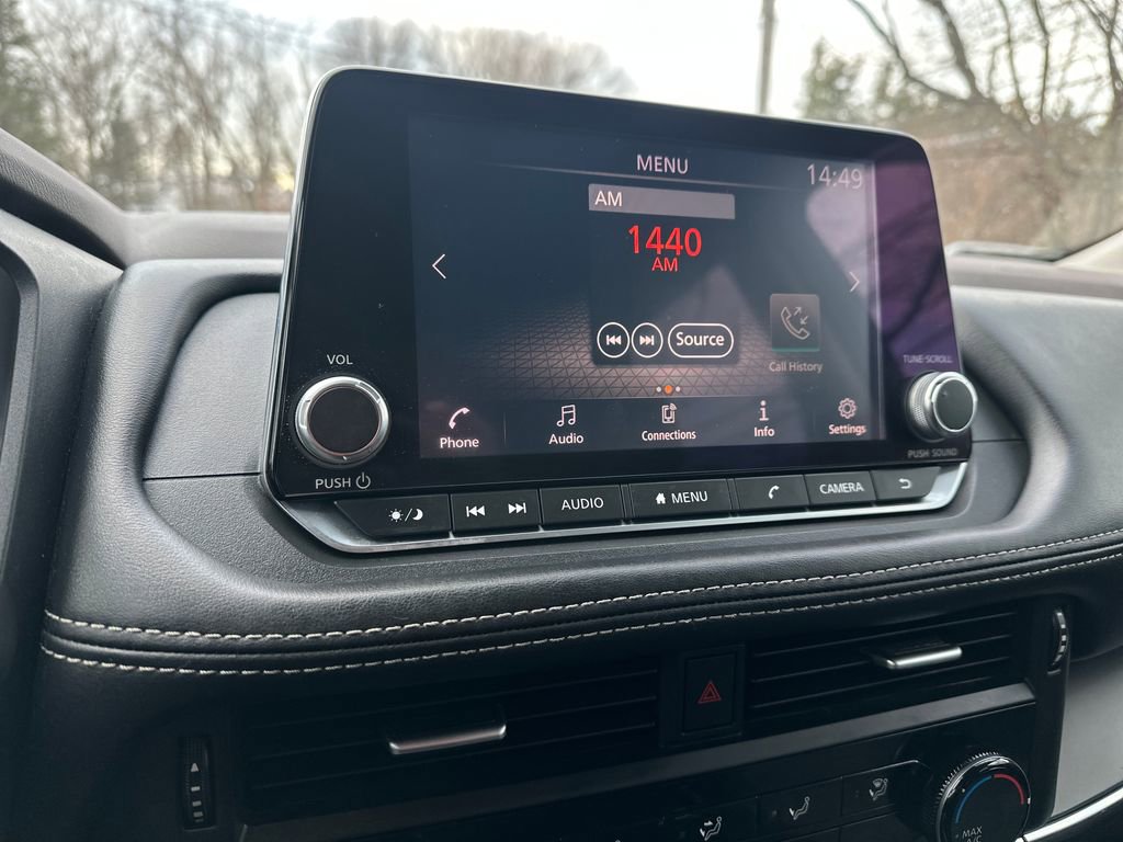 Used 2021 Nissan Rogue S image 9