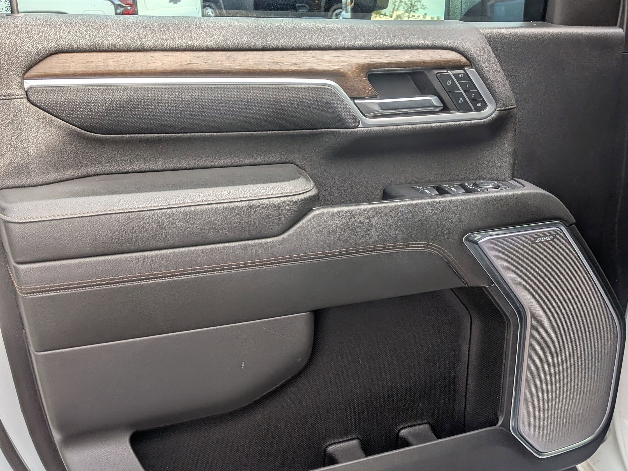 Certified 2024 Chevrolet Silverado 2500 High Country w/ High Country Premium Package AWD/4WD image 14