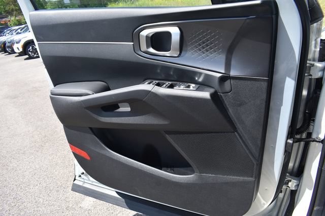 New 2026 Kia Sorento S AWD/4WD image 32