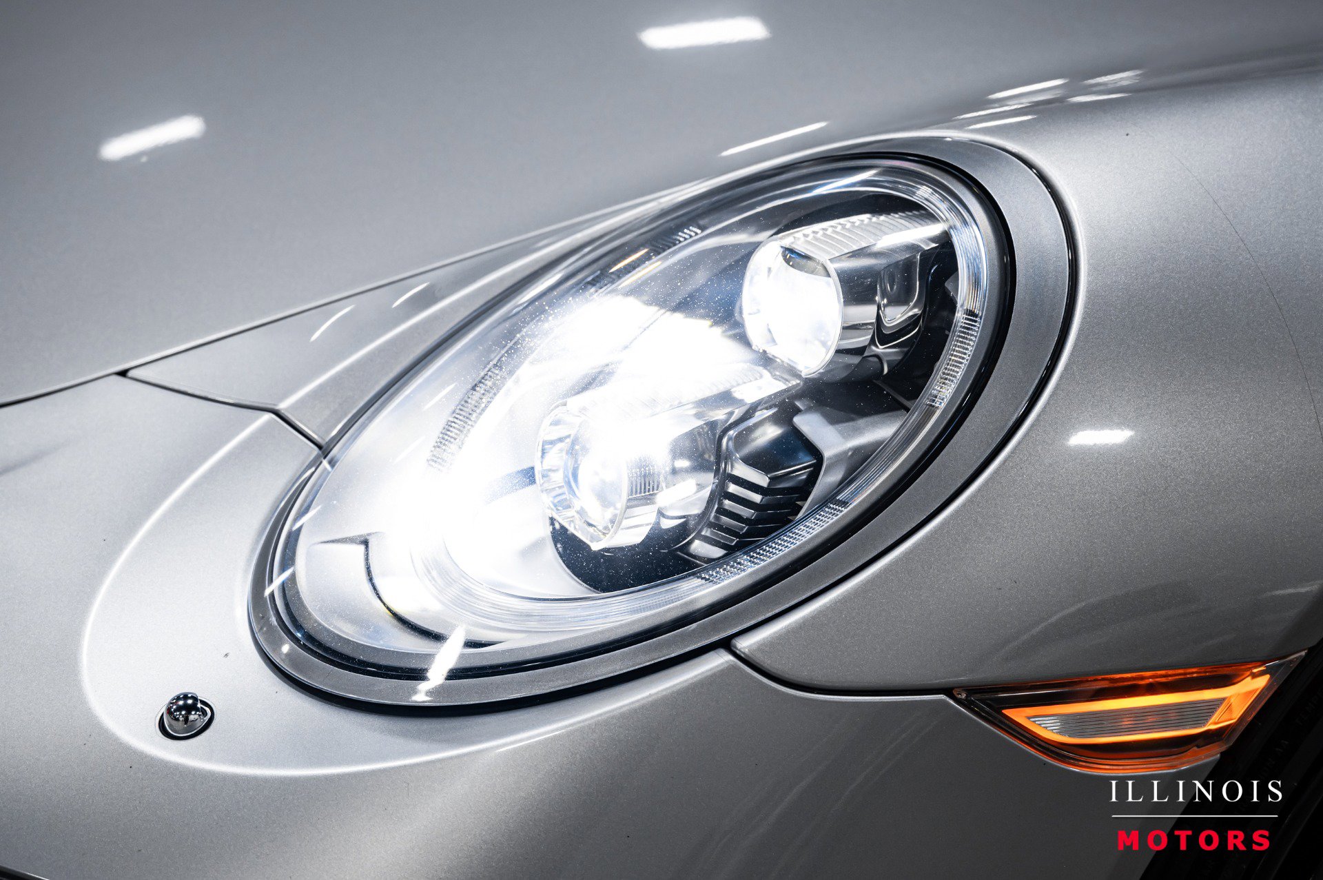 Used 2014 Porsche 911 Turbo image 11