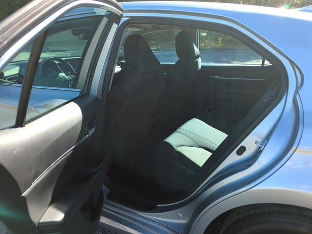 Used 2024 Toyota Camry LE image 5