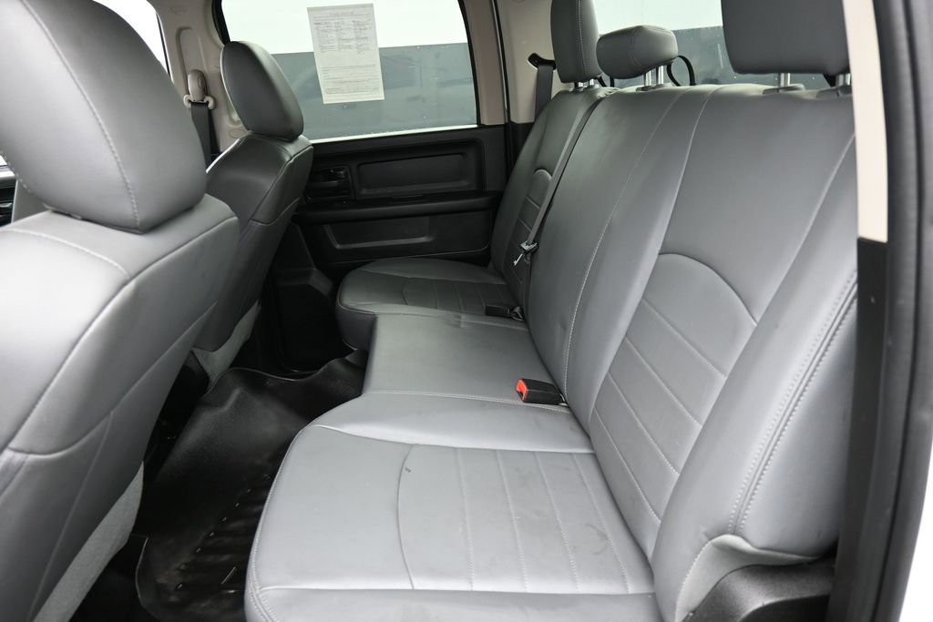 Used 2019 RAM 1500 Tradesman w/ Chrome Appearance Group RWD image 24