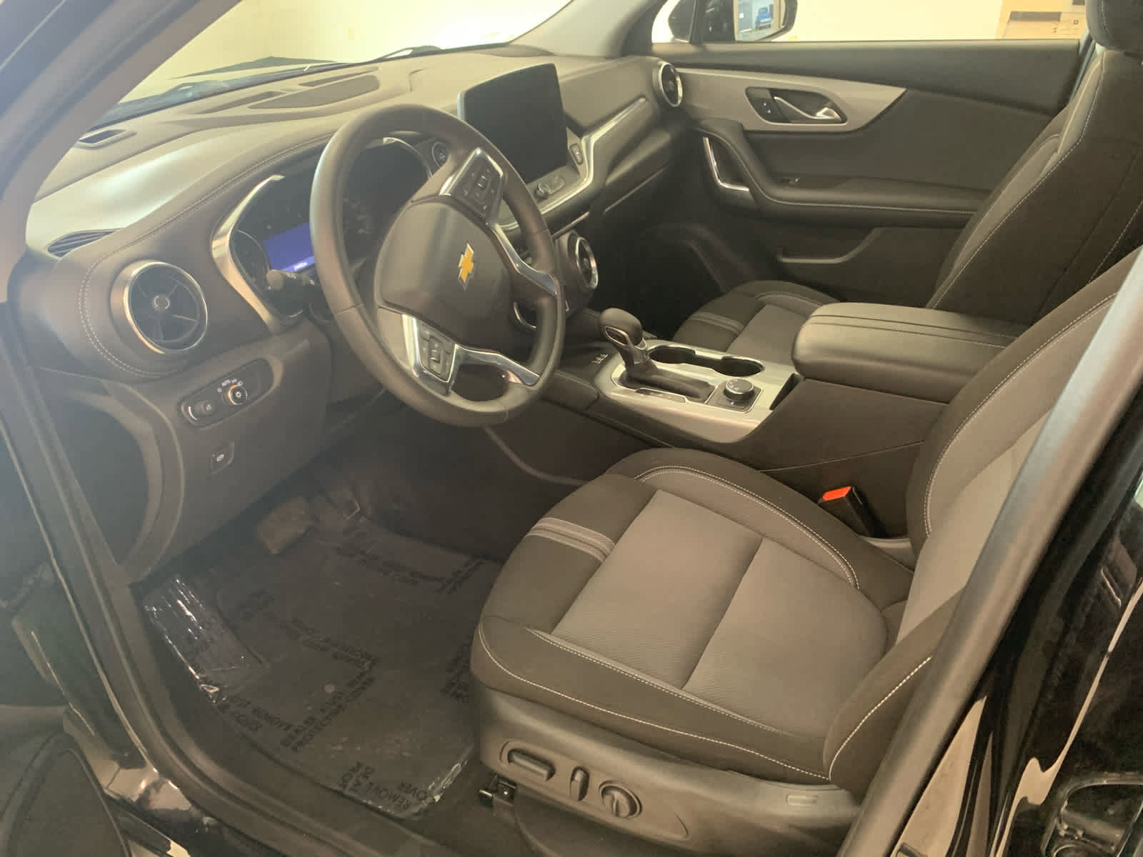 Used 2023 Chevrolet Blazer LT w/ Convenience Package image 12