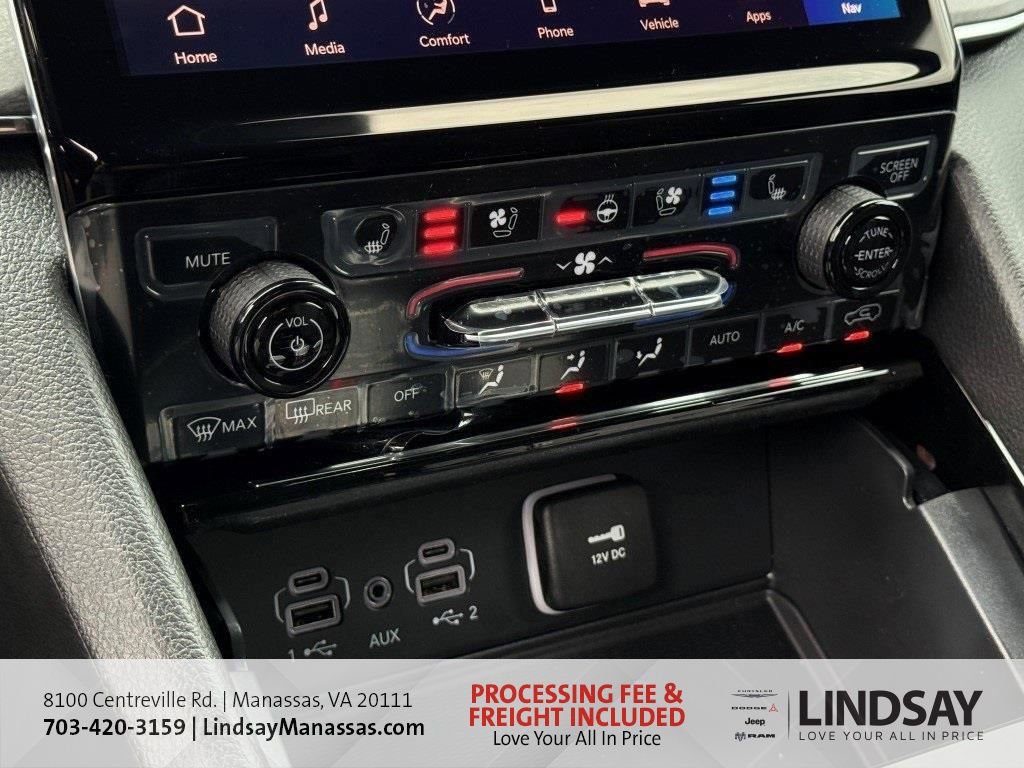 New 2025 Jeep Grand Cherokee Overland w/ Adv Protech Group III image 25