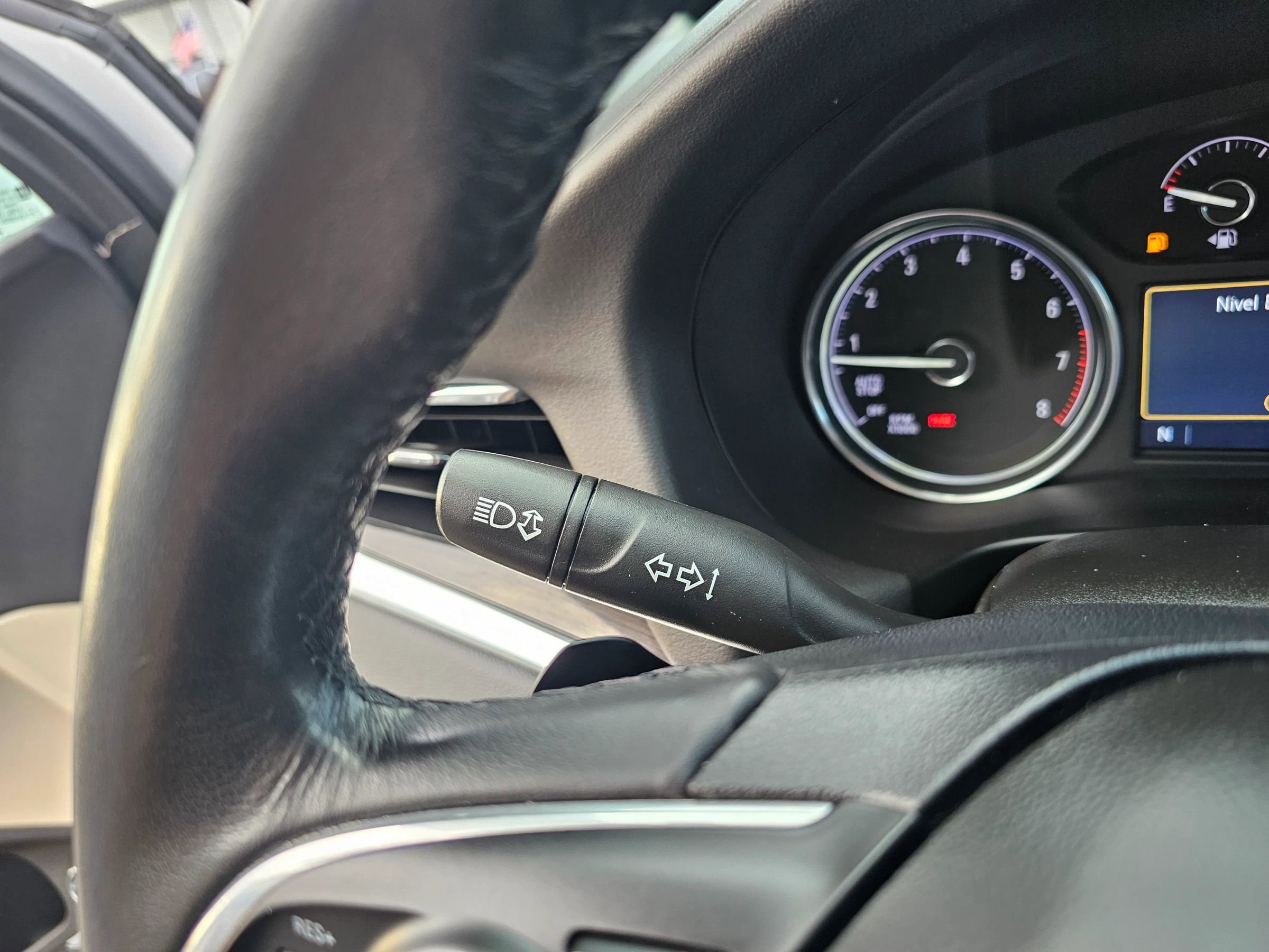 Used 2021 Buick Enclave Essence image 21