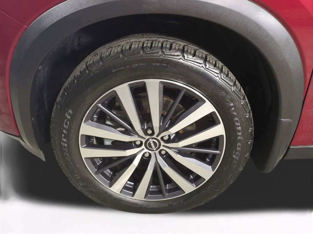 Used 2022 Nissan Pathfinder Platinum w/ Cargo Package image 11