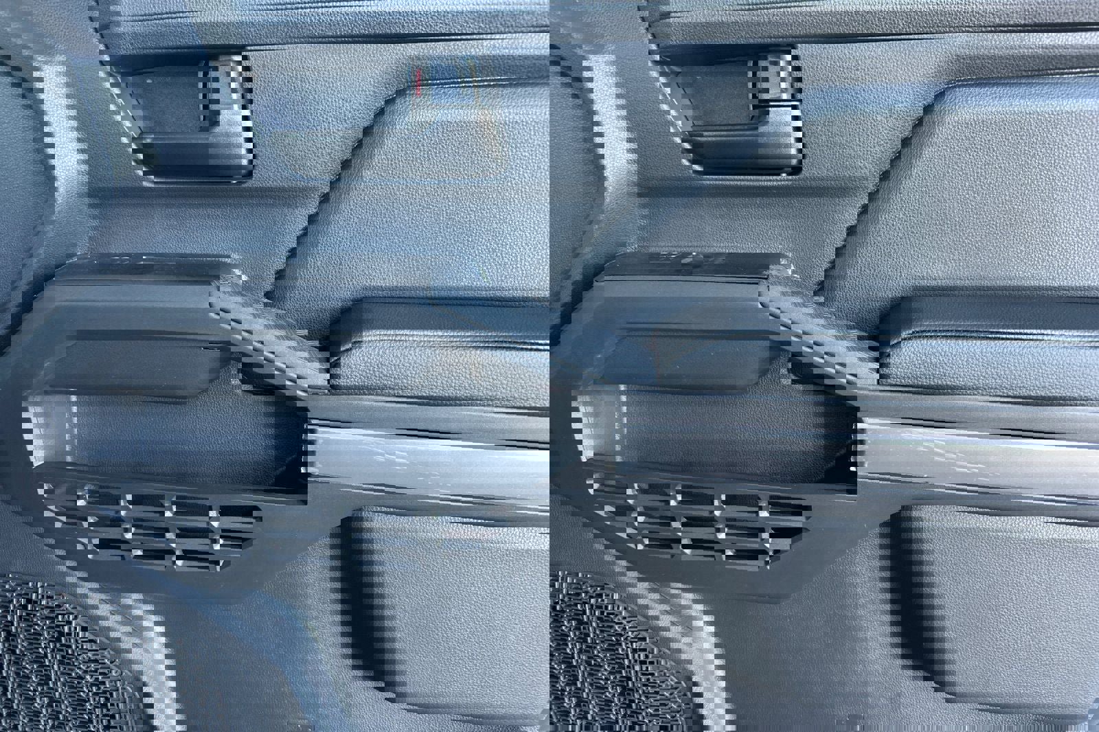 New 2026 Toyota Tacoma SR5 image 18