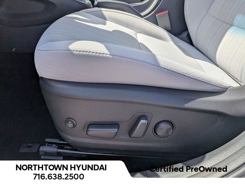 Used 2023 Hyundai Kona SEL AWD/4WD image 33