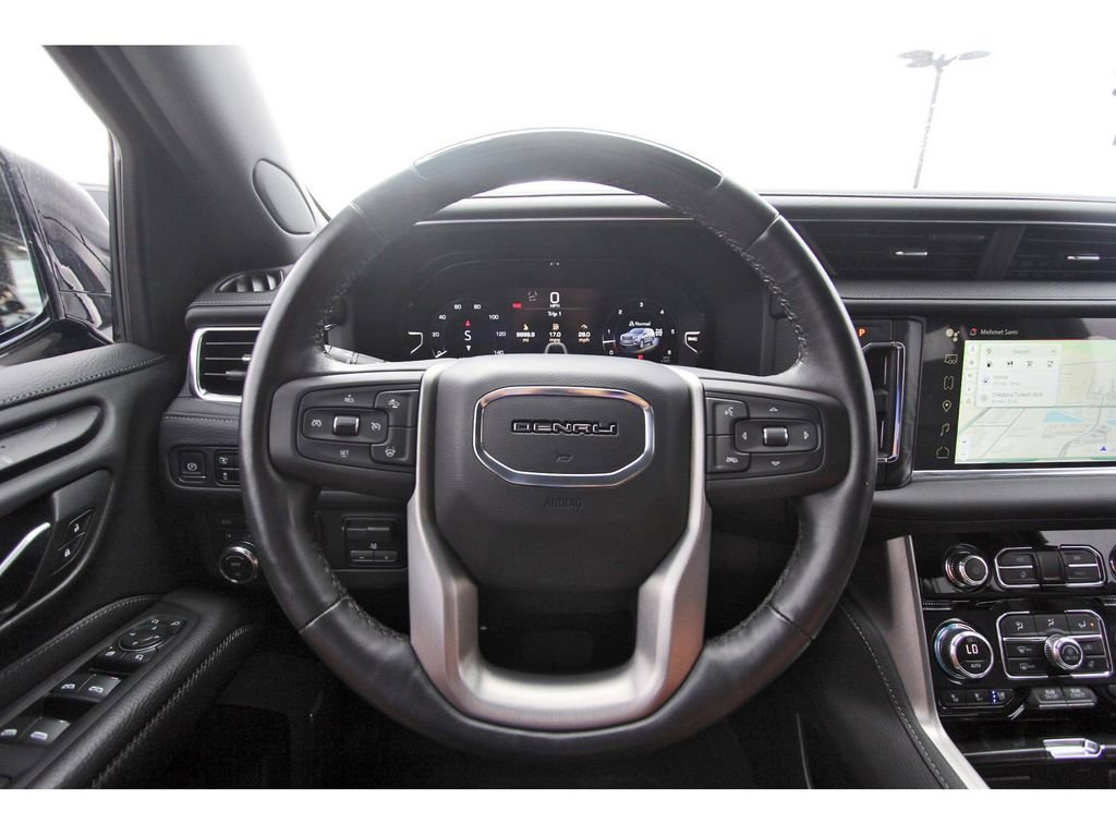 Used 2023 GMC Yukon XL Denali w/ Denali Reserve Package image 9