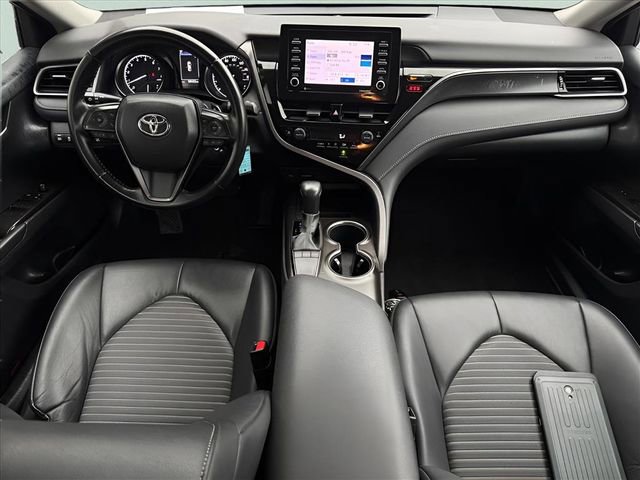Used 2023 Toyota Camry SE image 8