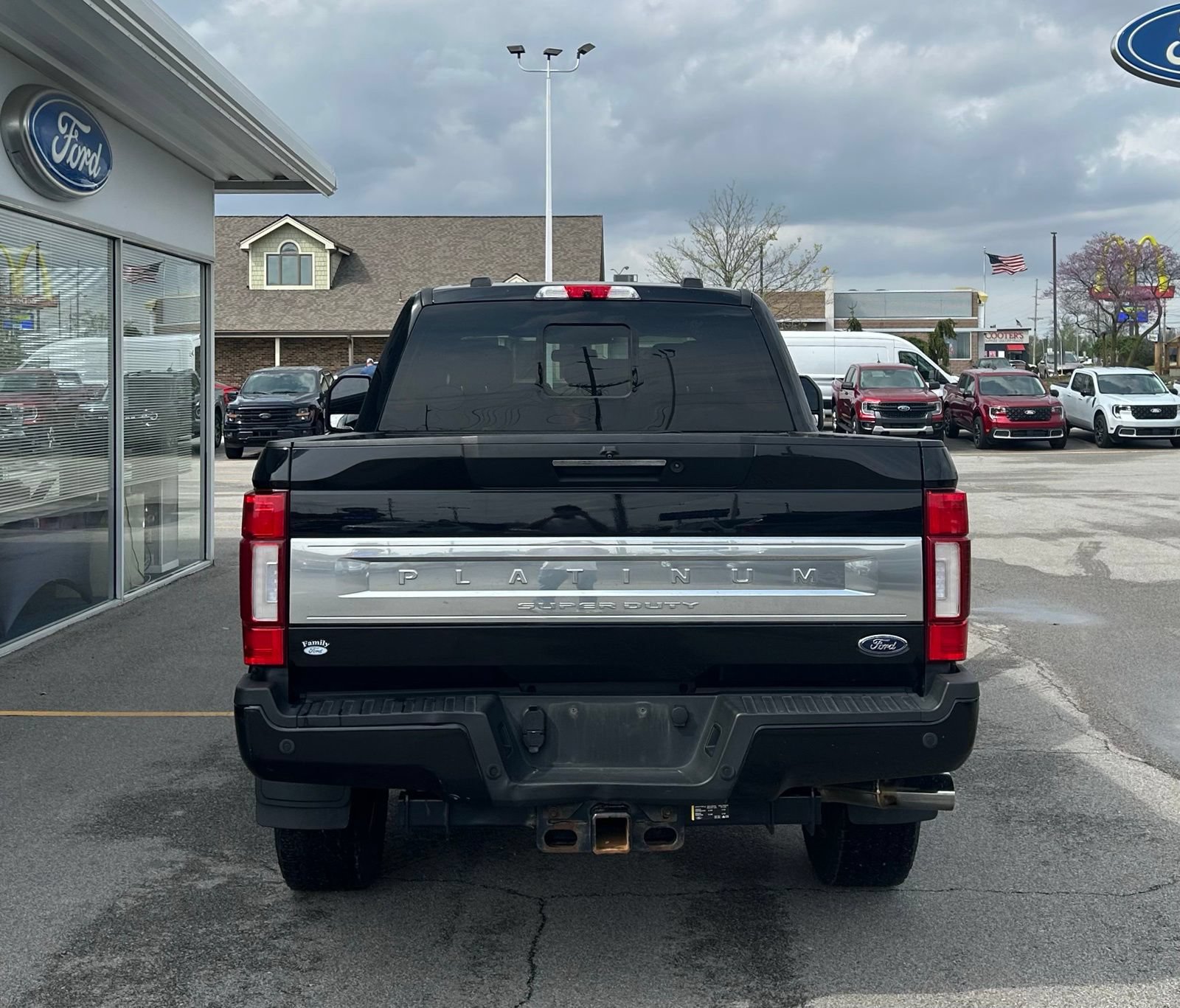 Used 2021 Ford F350 Platinum w/ FX4 Off-Road Package AWD/4WD image 6