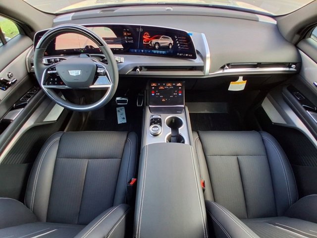 New 2026 Cadillac Vistiq Sport w/ LPO, Floor Liner Package image 8