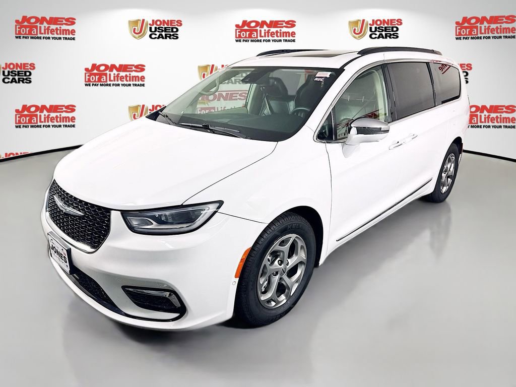 Used 2022 Chrysler Pacifica Limited FWD image 16