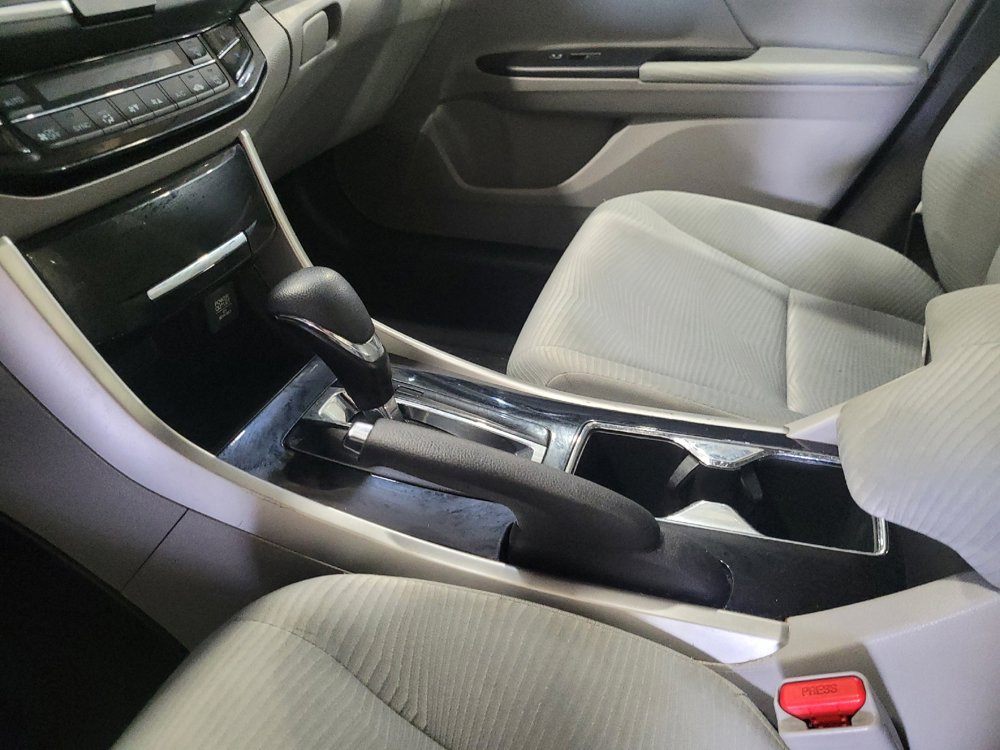 Used 2017 Honda Accord LX image 26