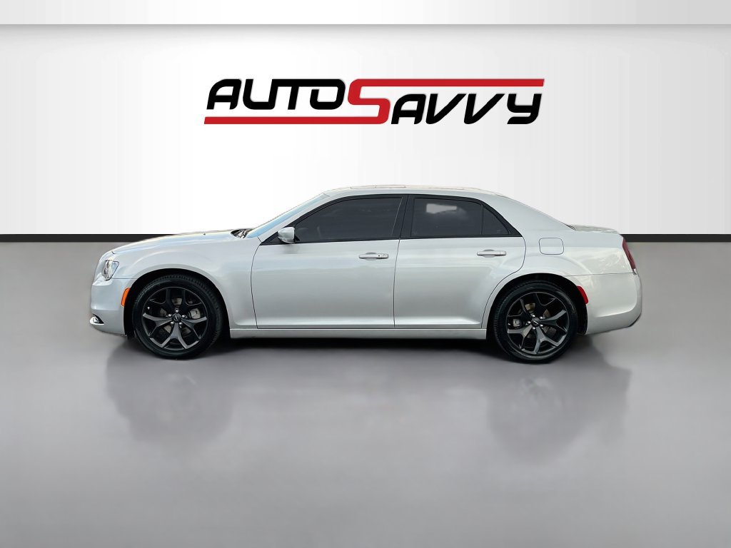 Used 2023 Chrysler 300 S RWD image 4