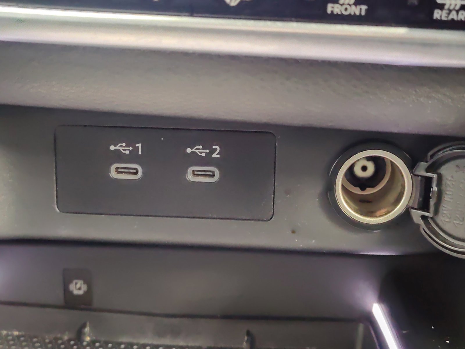 Used 2024 Nissan Rogue Platinum w/ Platinum Premium Package image 24