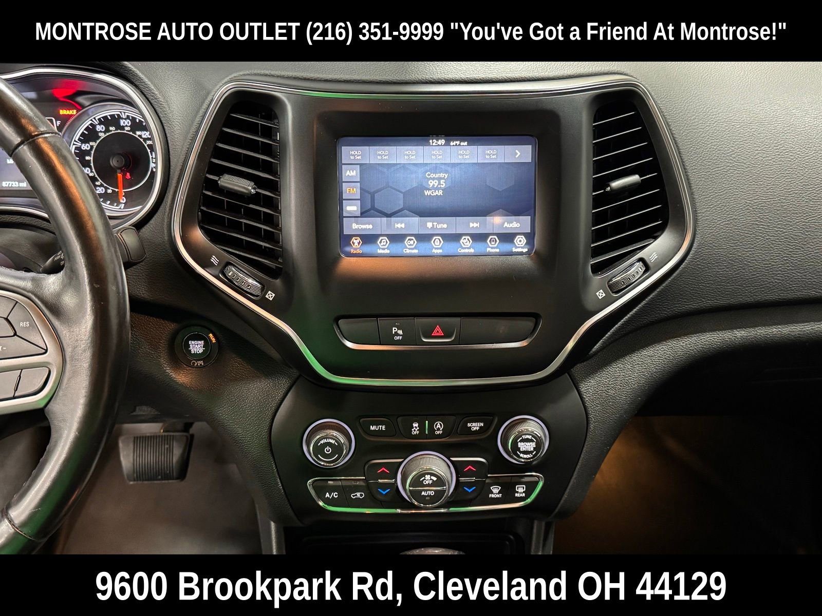 Used 2019 Jeep Cherokee Latitude Plus w/ Comfort/Convenience Group image 27
