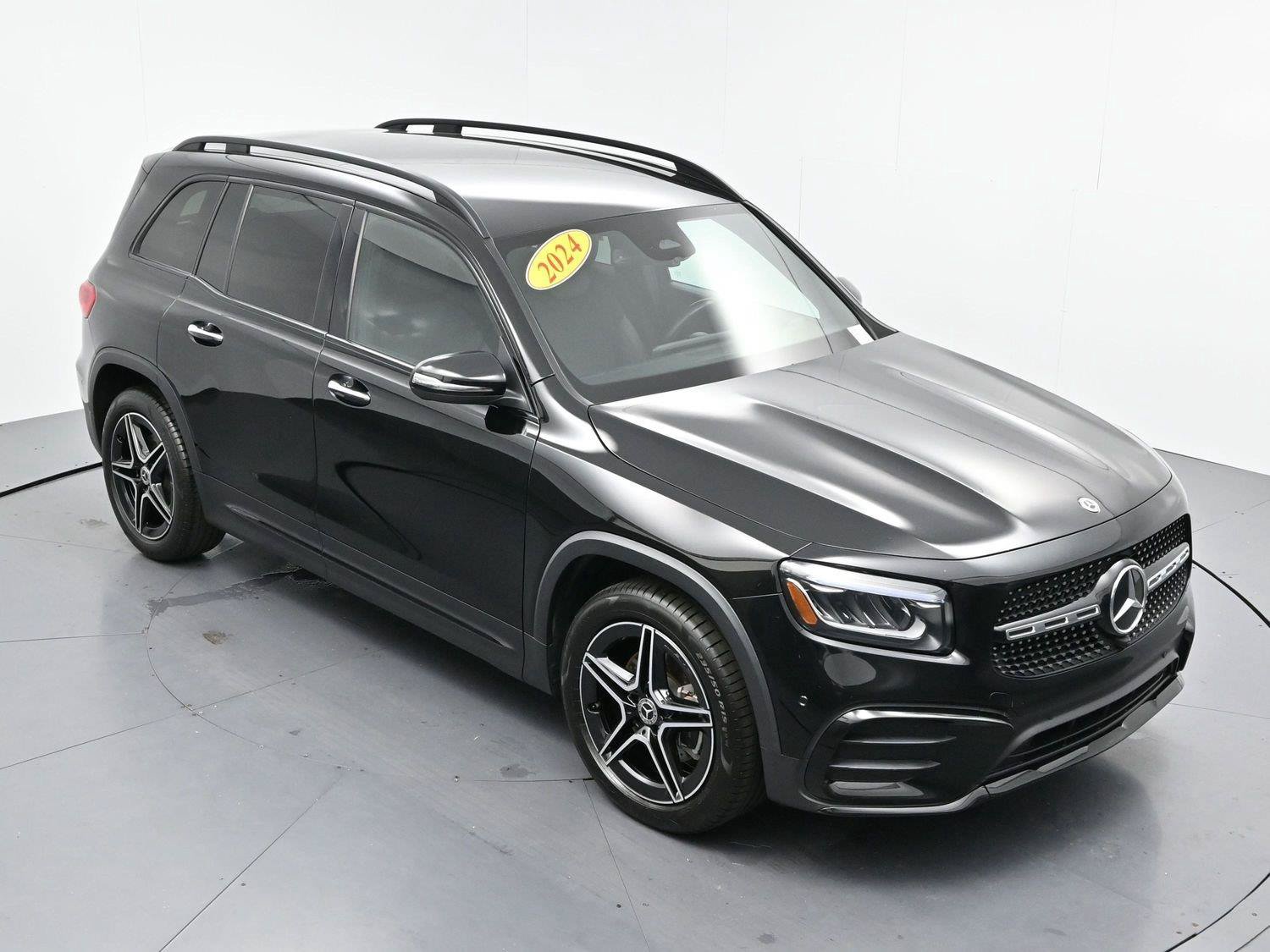 Used 2024 Mercedes-Benz GLB 250 image 37