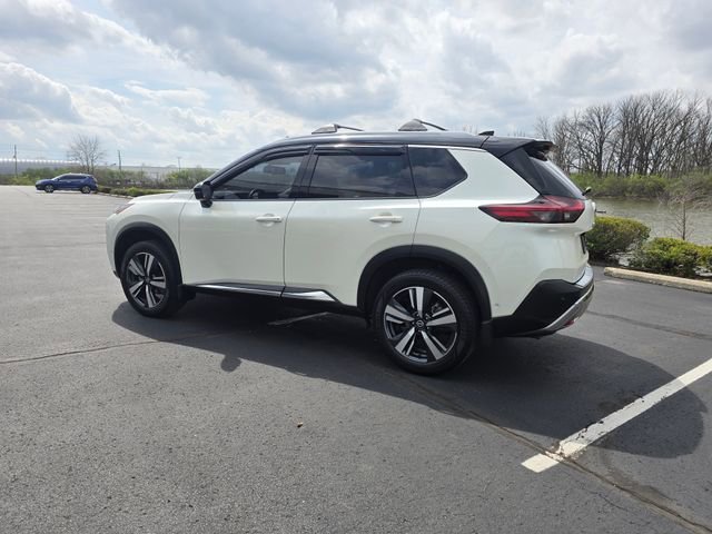 Used 2021 Nissan Rogue Platinum image 6