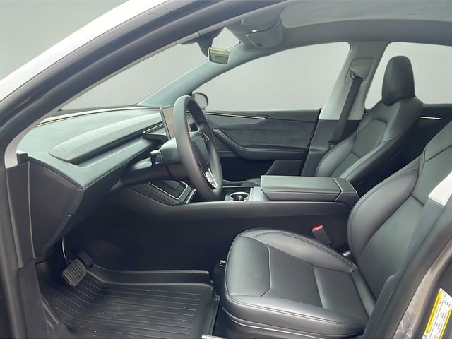 Used 2026 Tesla Model Y Long Range image 21