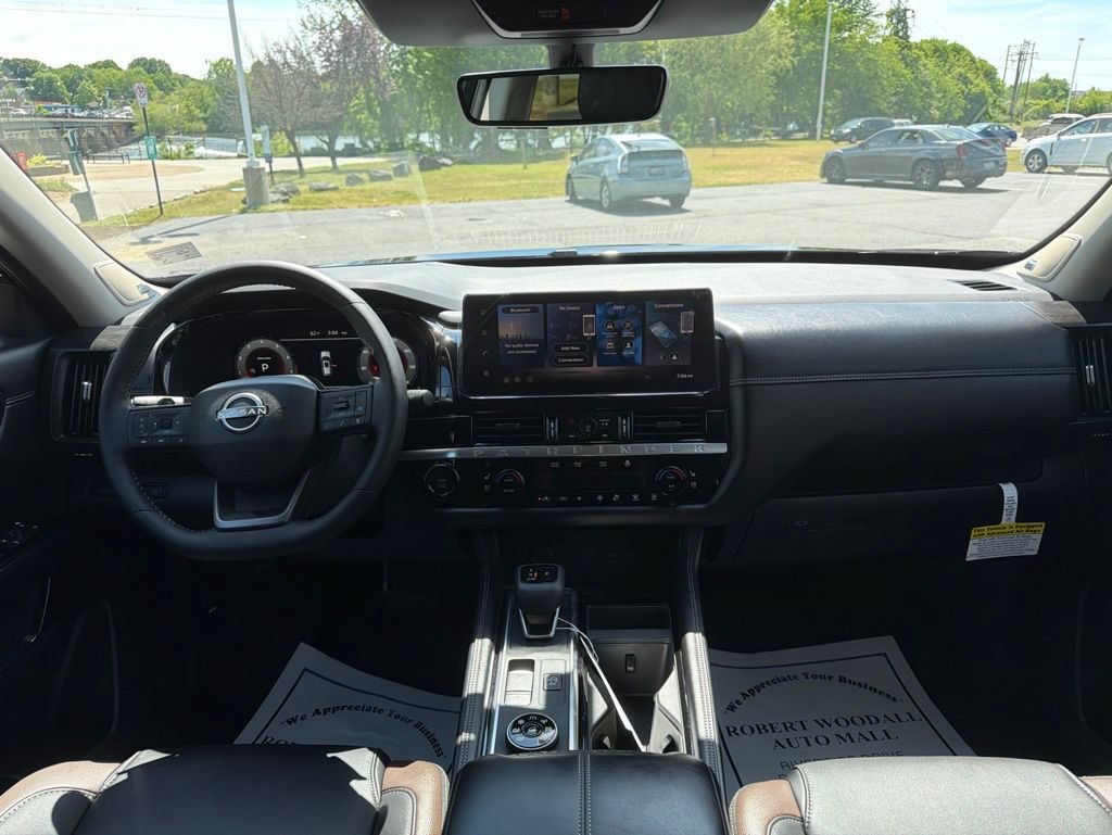 New 2026 Nissan Pathfinder Platinum AWD/4WD image 15