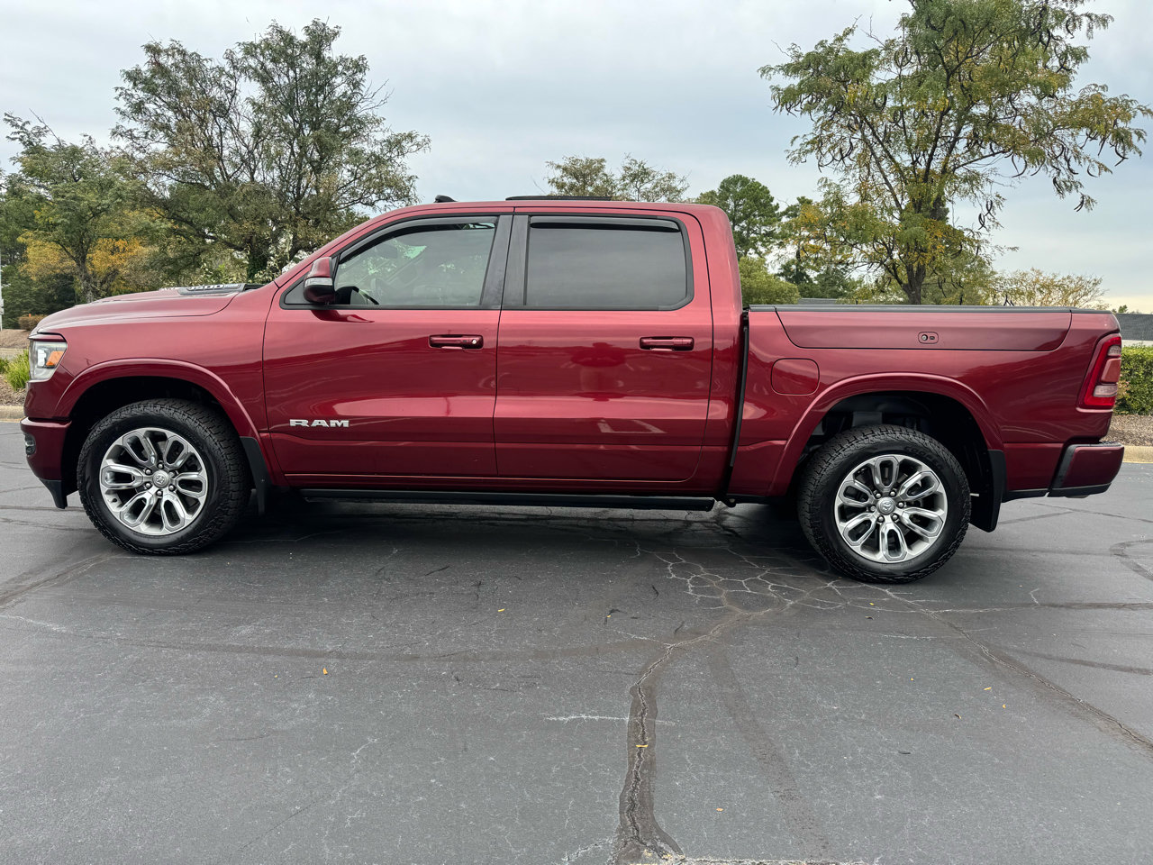 Used 2019 RAM 1500 Laramie image 2
