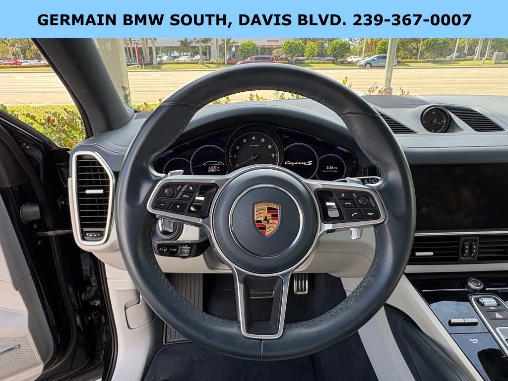Used 2022 Porsche Cayenne S image 23