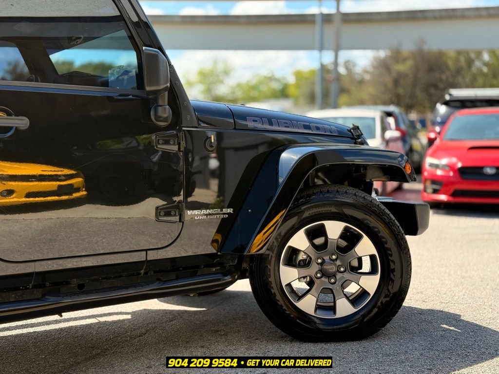 Used 2017 Jeep Wrangler Unlimited Rubicon w/ Connectivity Group AWD/4WD image 6