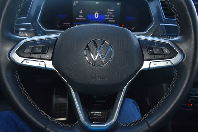 Used 2023 Volkswagen Tiguan SE R-Line image 19