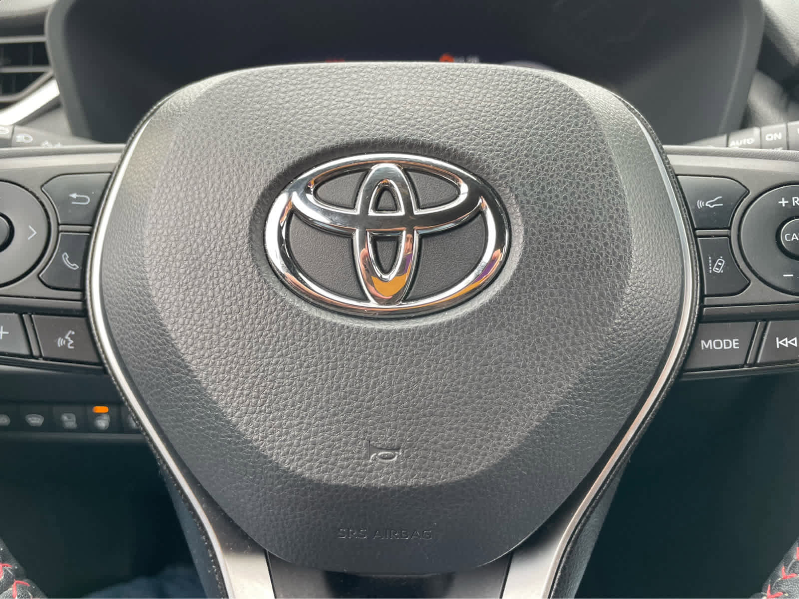 Used 2023 Toyota RAV4 XSE w/ Premium Package image 18